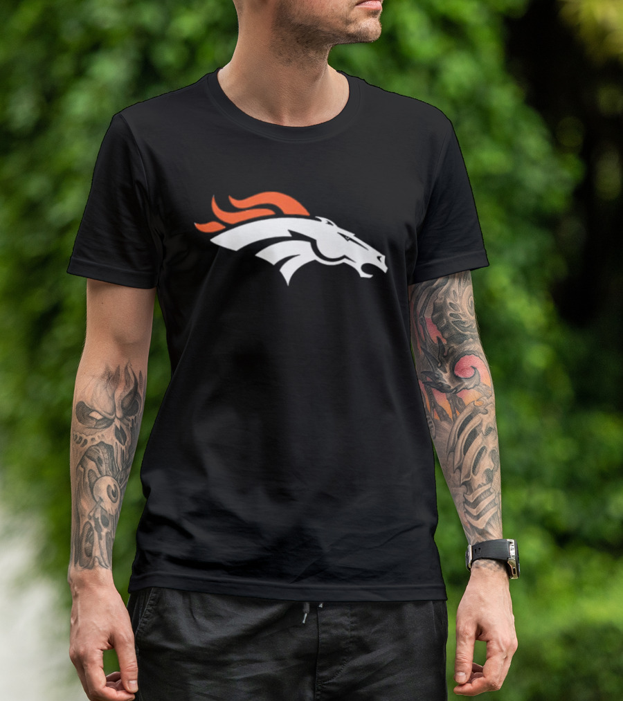 Denver Broncos Damn Right I Am A Broncos Now And Forever Signatures Two Sided T-Shirt