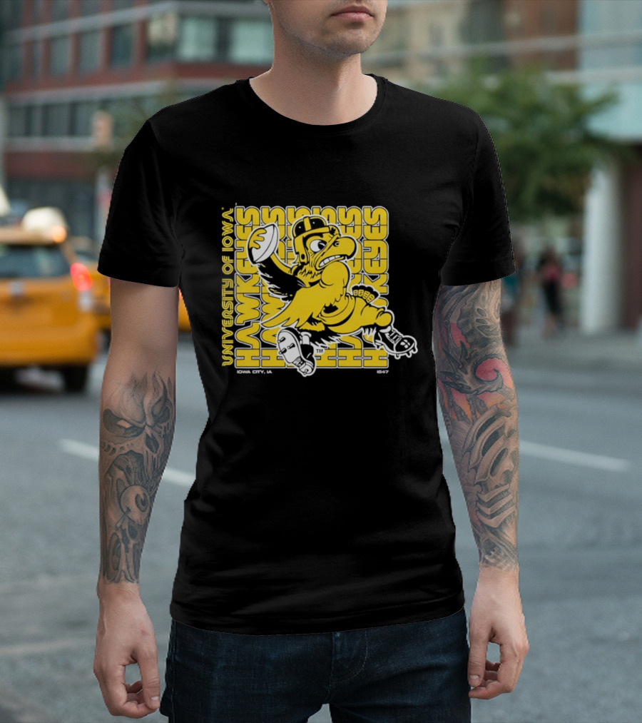 University Of Iowa Hawkeyes Mascot Iowa City Retro 1847 T-Shirt