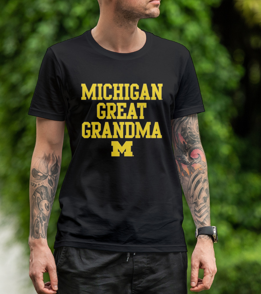 Michigan Wolverines Great Grandma M 2026 NCAA Family Sports Fan Gear T-Shirt