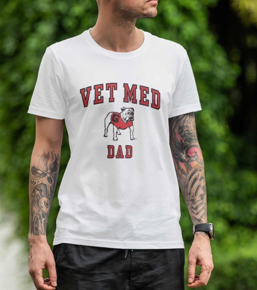 Vet Med Dad Bulldog G T-Shirt