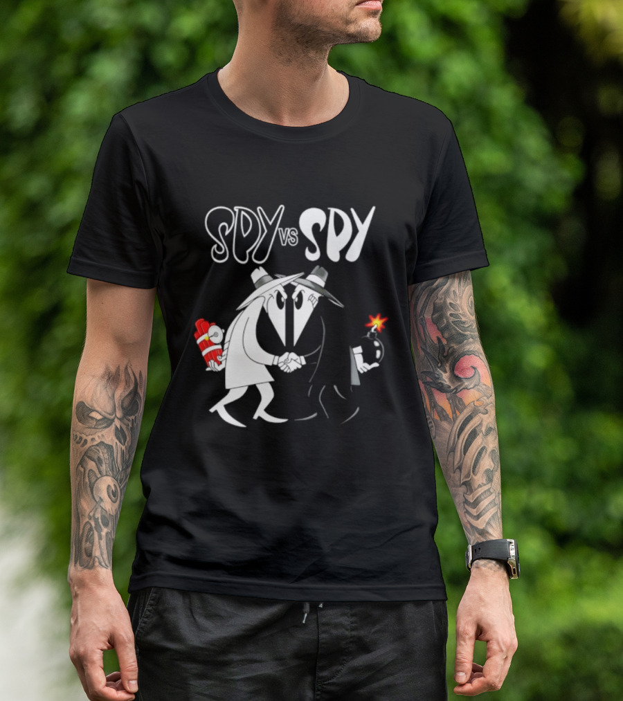 Spy Vs Spy Mad Magazine Comic Strip Cold War Classic Characters Showdown T-Shirt