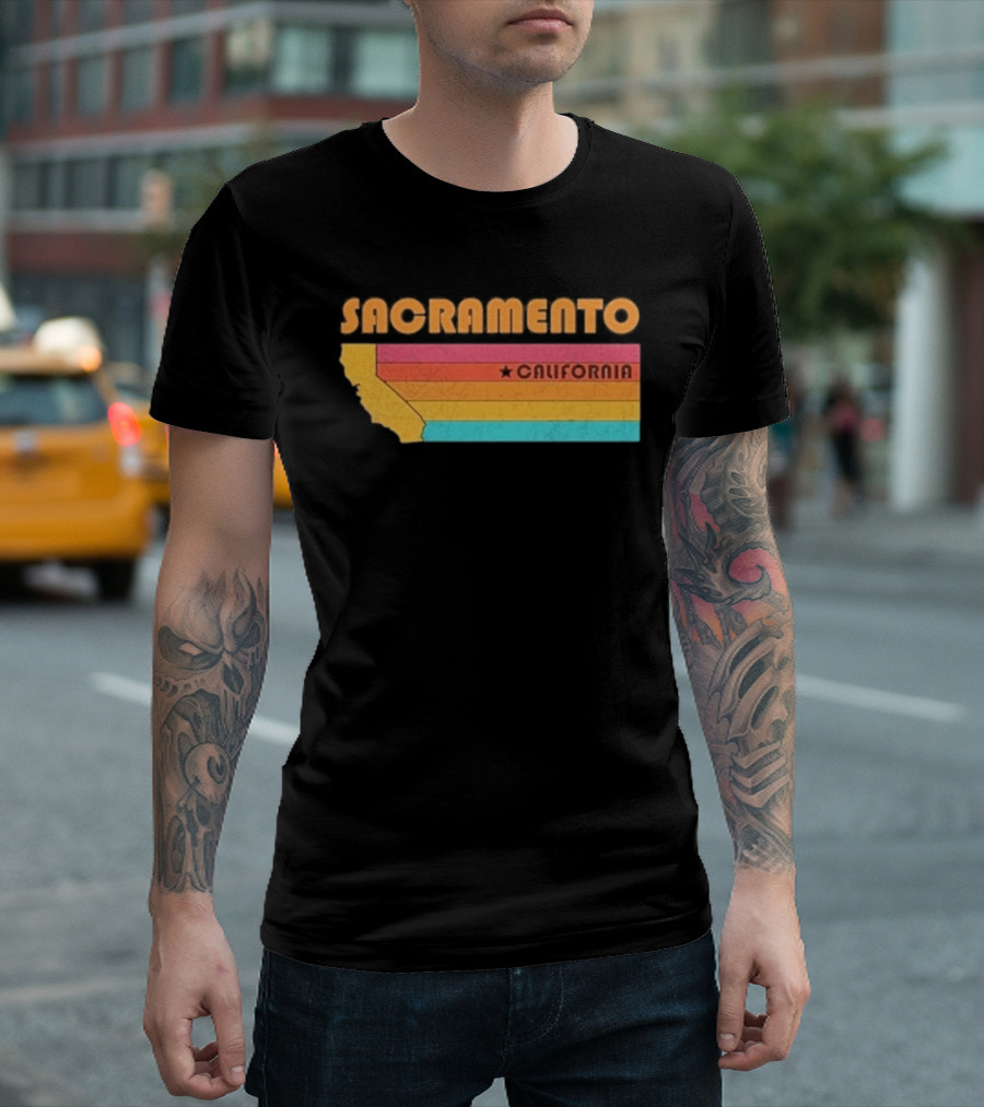 Sacramento California Retro Map Souvenir T-Shirt