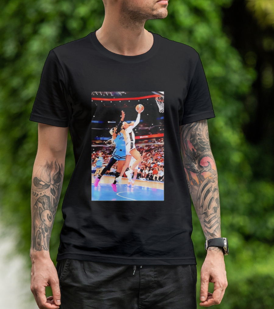 Caitlin Clark Indiana Fever Gameplay Action WNBA Basketball Competition T-Shirt