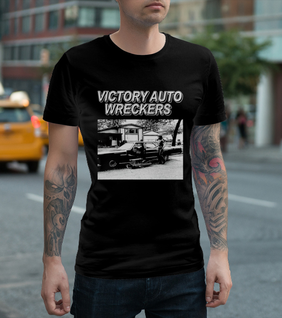 Victory Auto Wreckers Classic Chicago TV Commercial Scene T-Shirt