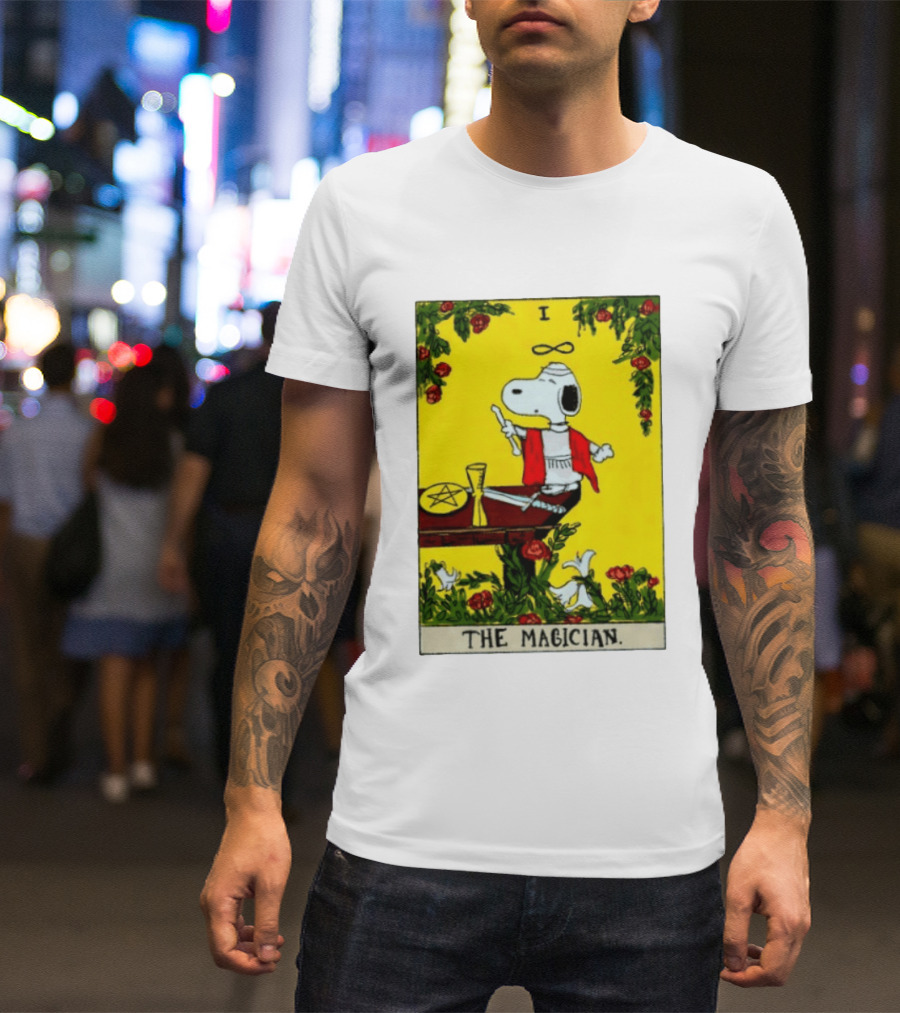 Snoopy Peanuts The Magician Tarot Card T-Shirt