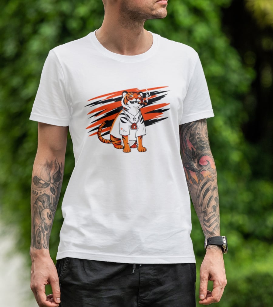 Cincinnati Bengals Tiger With Cigar And KGM Chain T-Shirt