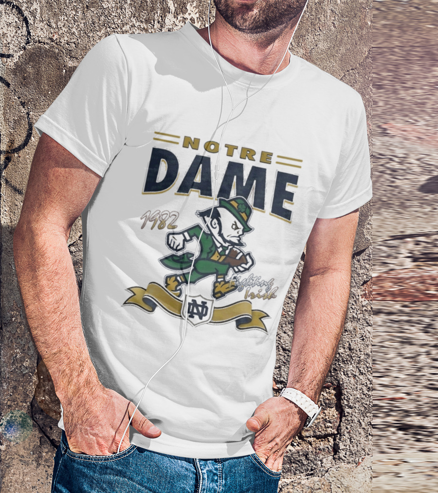 Notre Dame Fighting Irish Leprechaun 1982 Vintage Football T-Shirt