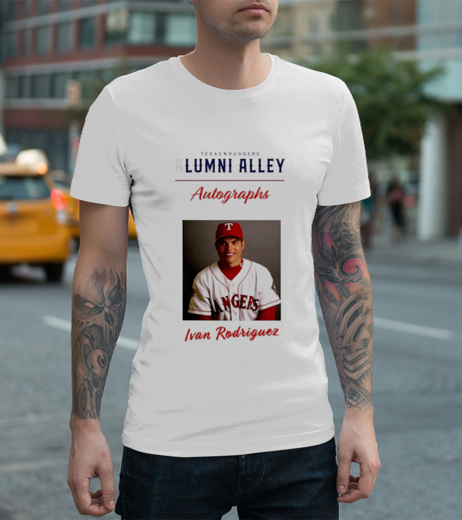 Texas Rangers Alumni Alley Ivan Rodriguez Autographs T-Shirt