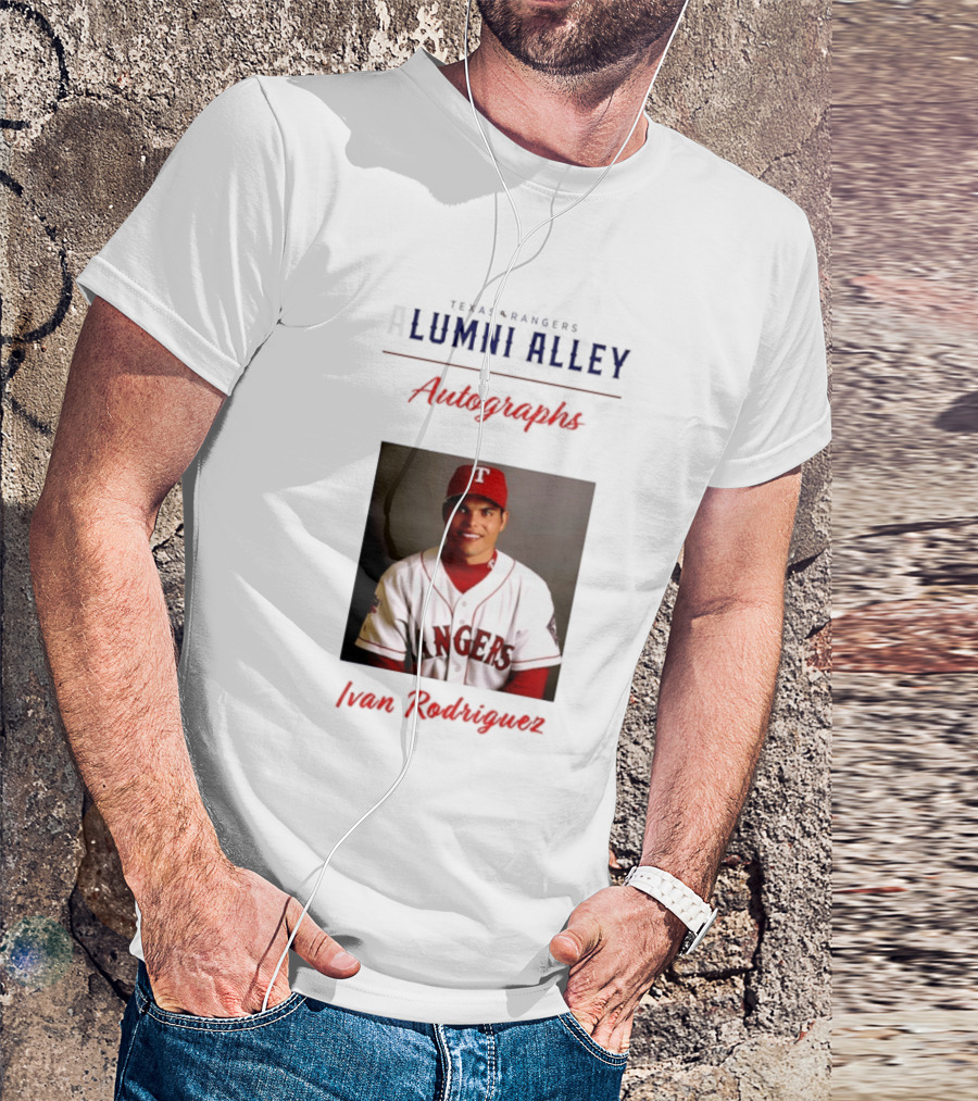 Texas Rangers Alumni Alley Ivan Rodriguez Autographs T-Shirt