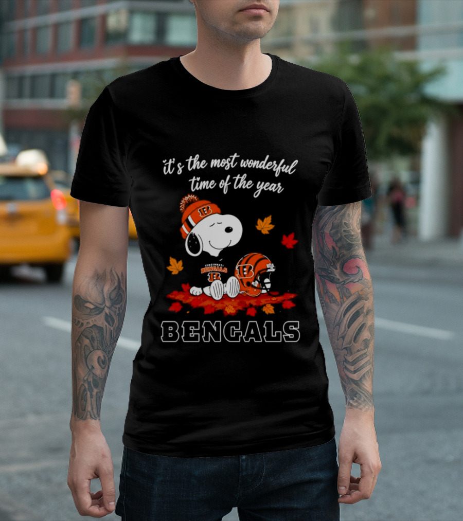Cincinnati Bengals Snoopy Fall Halloween 2026 It's The Most Wonderful Time Of The Year T-Shirt
