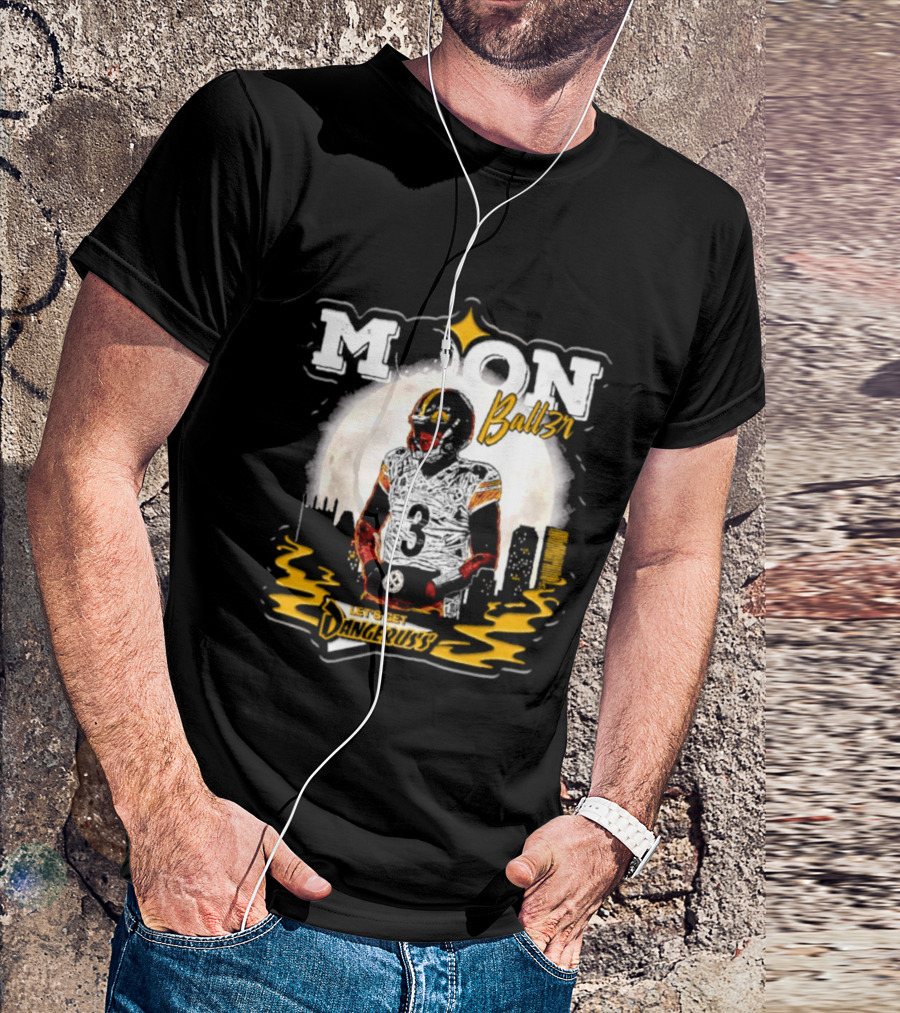 Pittsburgh Steelers Moon Ball3r Dangeruss Football Russell Wilson T-Shirt