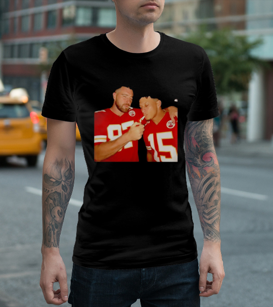 Kansas City Chiefs Mahomes Kelce Smoking 87 15 T-Shirt