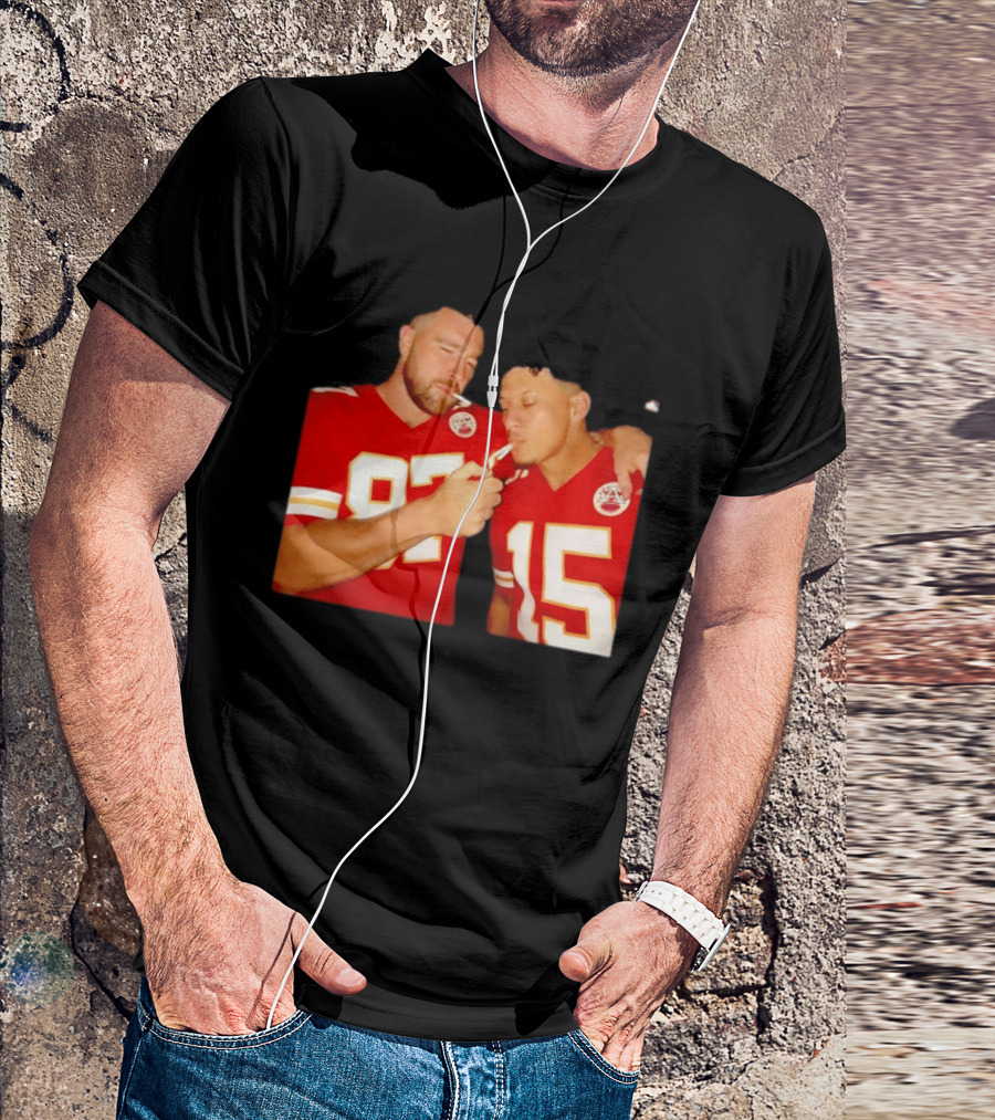 Kansas City Chiefs Mahomes Kelce Smoking 87 15 T-Shirt