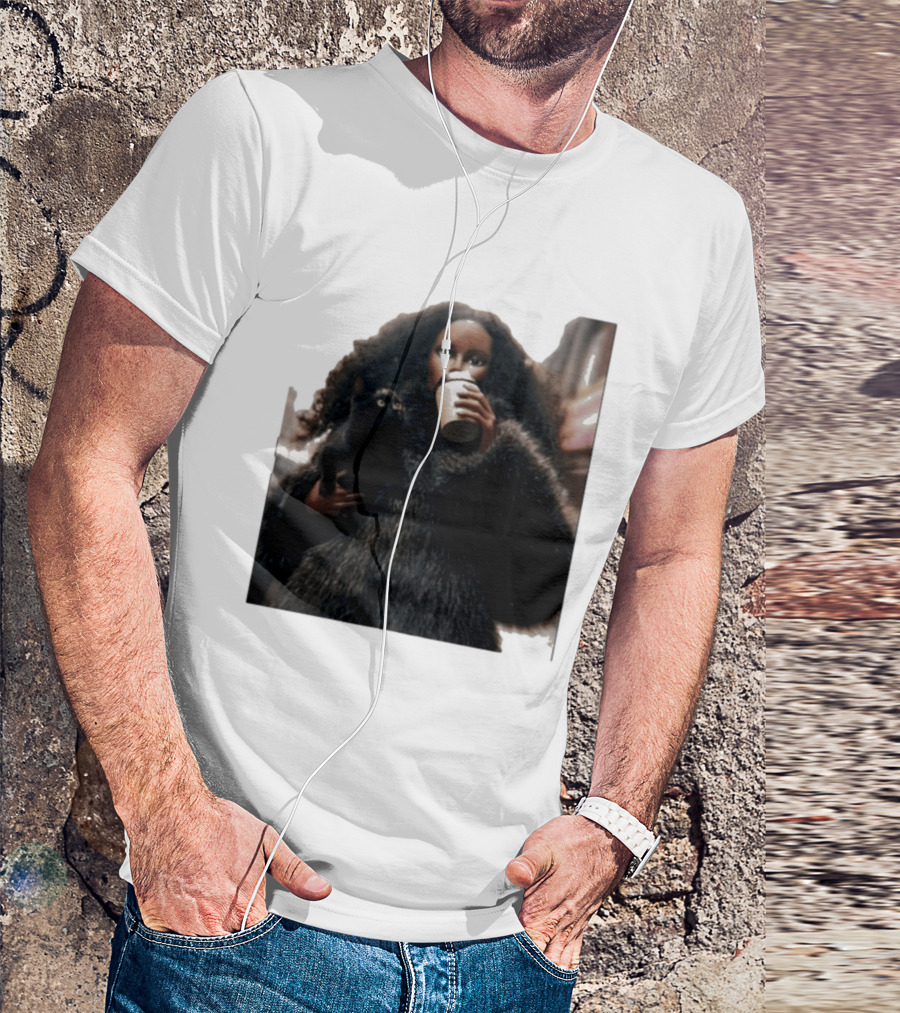 Diana's Cat Club Fashionable Coffee Moment With Furry Coat And Black Cat T-Shirt
