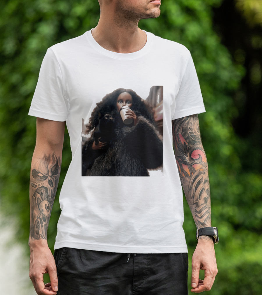 Diana's Cat Club Fashionable Coffee Moment With Furry Coat And Black Cat T-Shirt