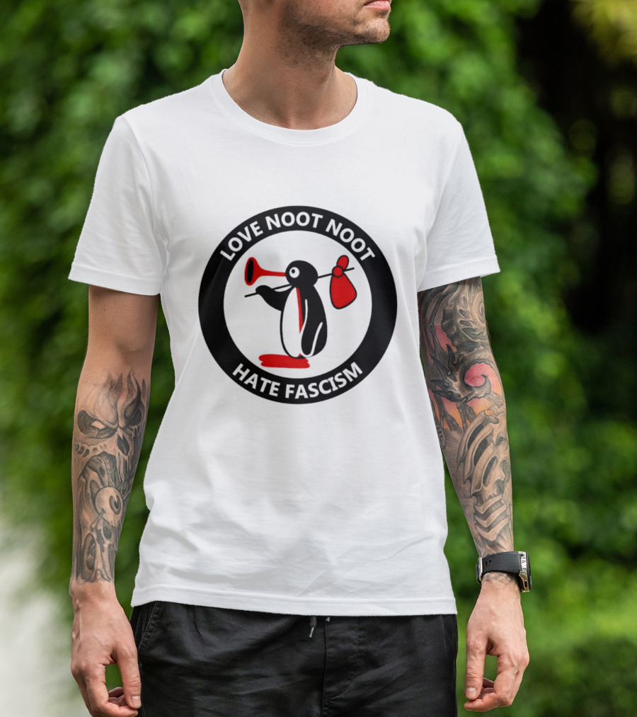 Love Noot Noot Hate Fascism Penguin Carrying Red Bag T-Shirt