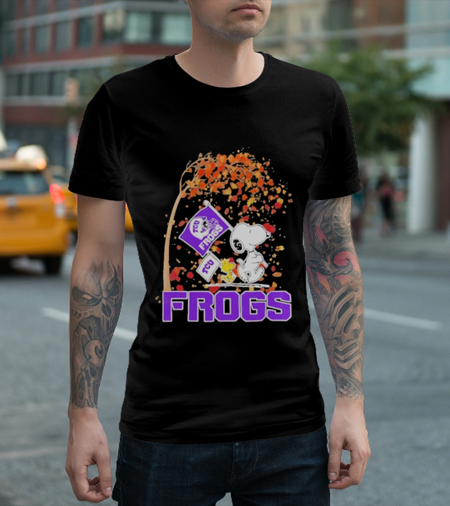 TCU Horned Frogs Snoopy Peanuts Fall Leaves T-Shirt