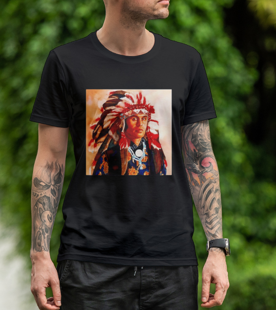 Chief Kirk Native American Indigenous Headdress And Traditional Attire T-Shirt