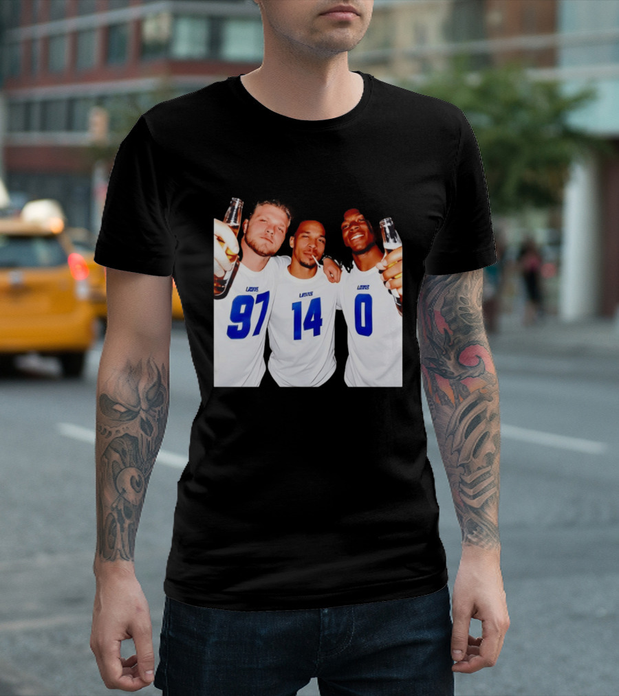 Detroit Lions Aidan Hutchinson Amon Ra St. Brown Jahmyr Gibbs Holding Beer Bottles Smoking Celebration T-Shirt