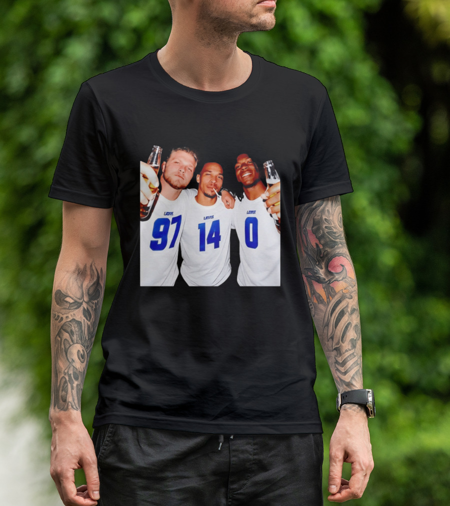 Detroit Lions Aidan Hutchinson Amon Ra St. Brown Jahmyr Gibbs Holding Beer Bottles Smoking Celebration T-Shirt