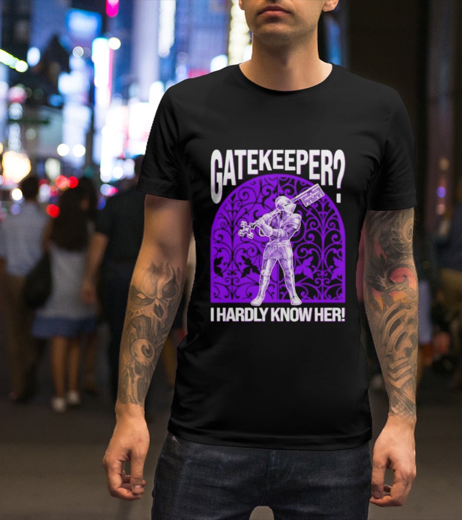 Gatekeeper I Hardly Know Her Knight In Armor Key Sword Purple T-Shirt