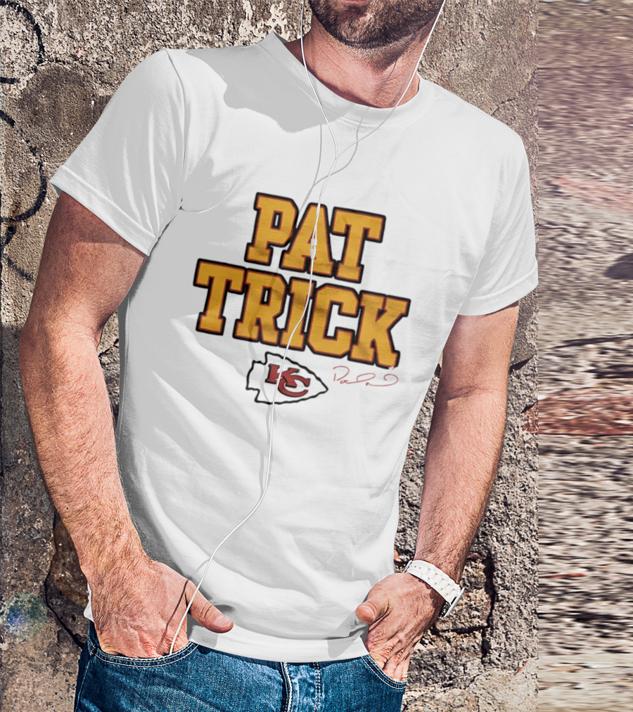 Pat Trick Kansas City Chiefs Patrick Mahomes KC Signature T-Shirt