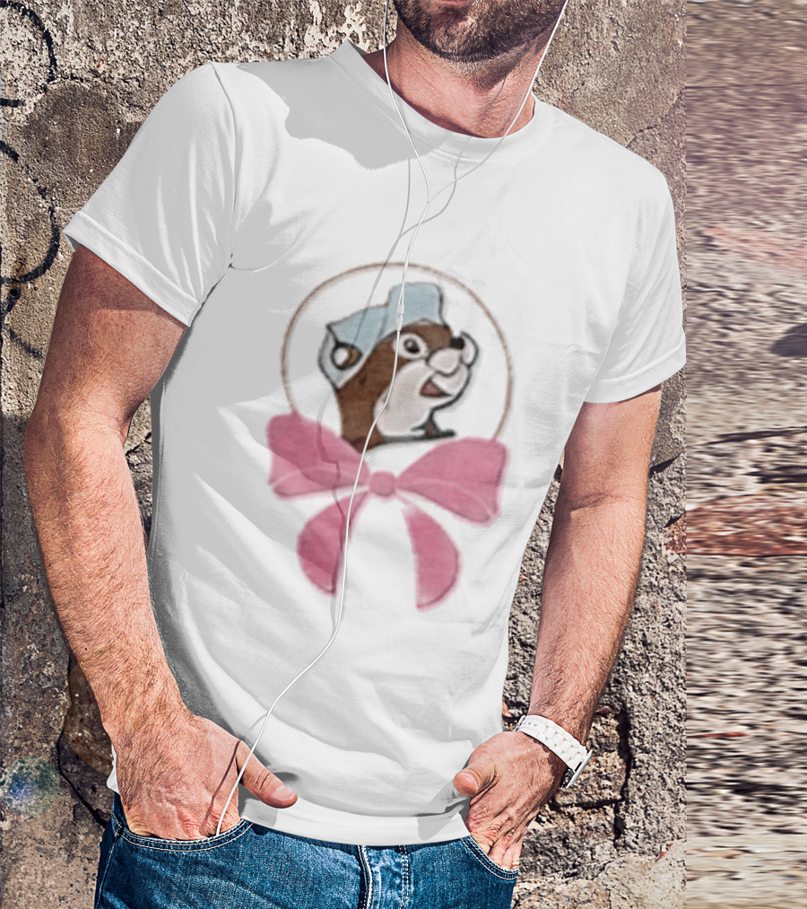 Buc Ee's Beaver With Pink Bow Icon In Circle T-Shirt
