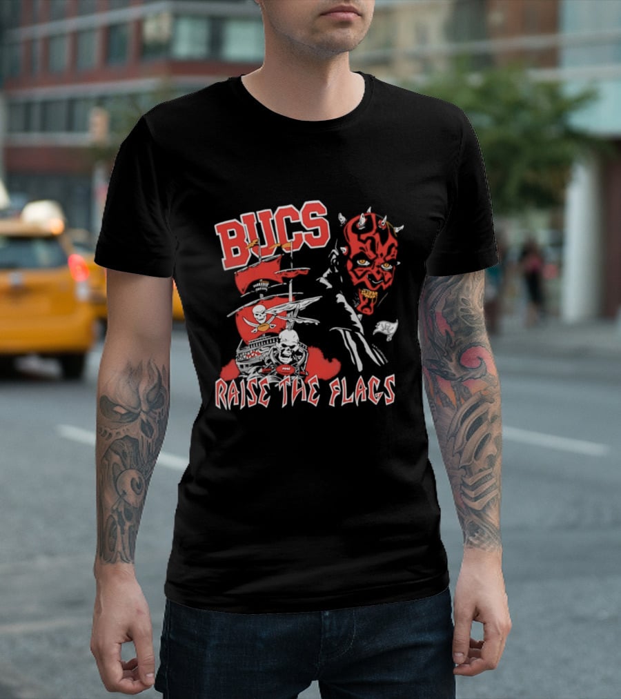 Bucs Darth Maul Raise The Flags Tampa Bay Buccaneers Star Wars T-Shirt