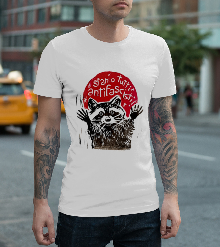 Siamo Tutti Antifascisti Raccoon Image T-Shirt