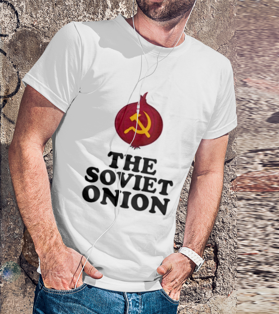 The Soviet Onion Communism USSR Pun Political Humor Hammer Sickle T-Shirt