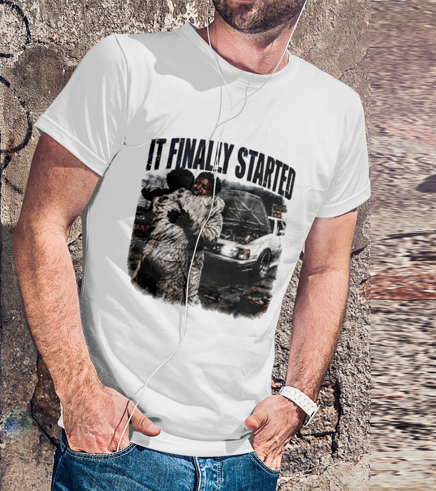It Finally Started Junkiez Network Car Enthusiast Hugging Mechanics T-Shirt