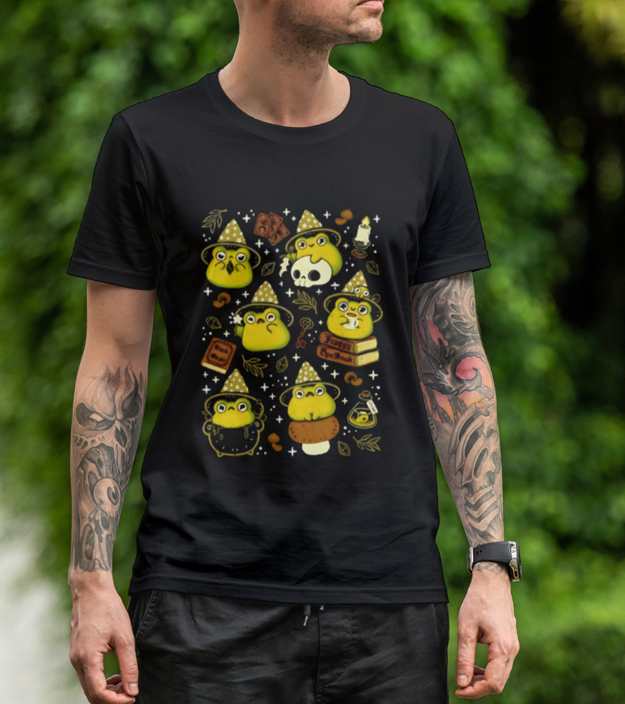 Witchy Froggy Spellbook Black Magic Poison Wizard Hat Mushrooms Potion Bottles T-Shirt