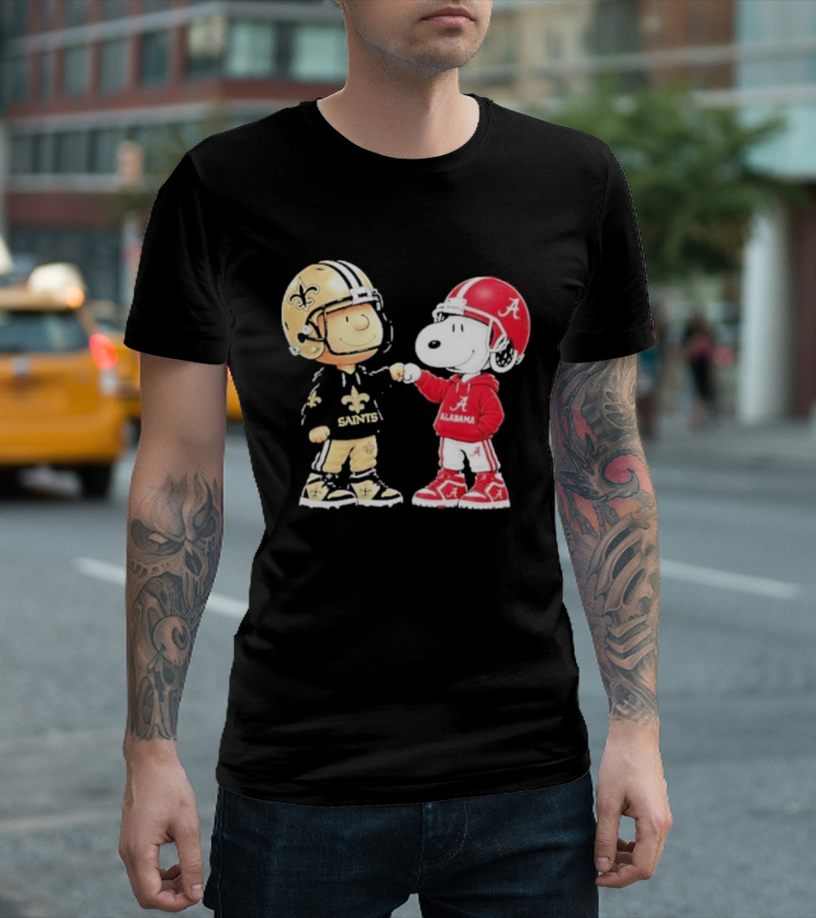 Charlie Brown Saints Snoopy Alabama Fist Bump Football T-Shirt