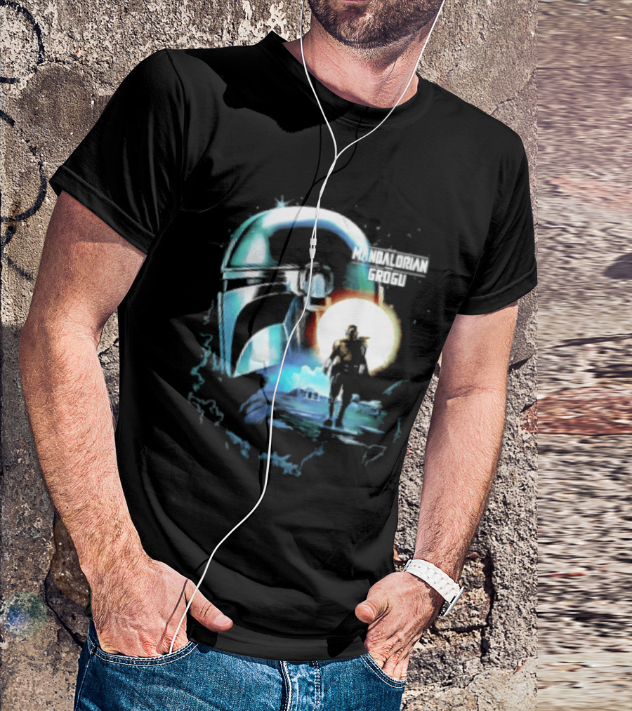 The Mandalorian And Grogu Helmet Silhouette Star Wars Disney Plus Series T-Shirt