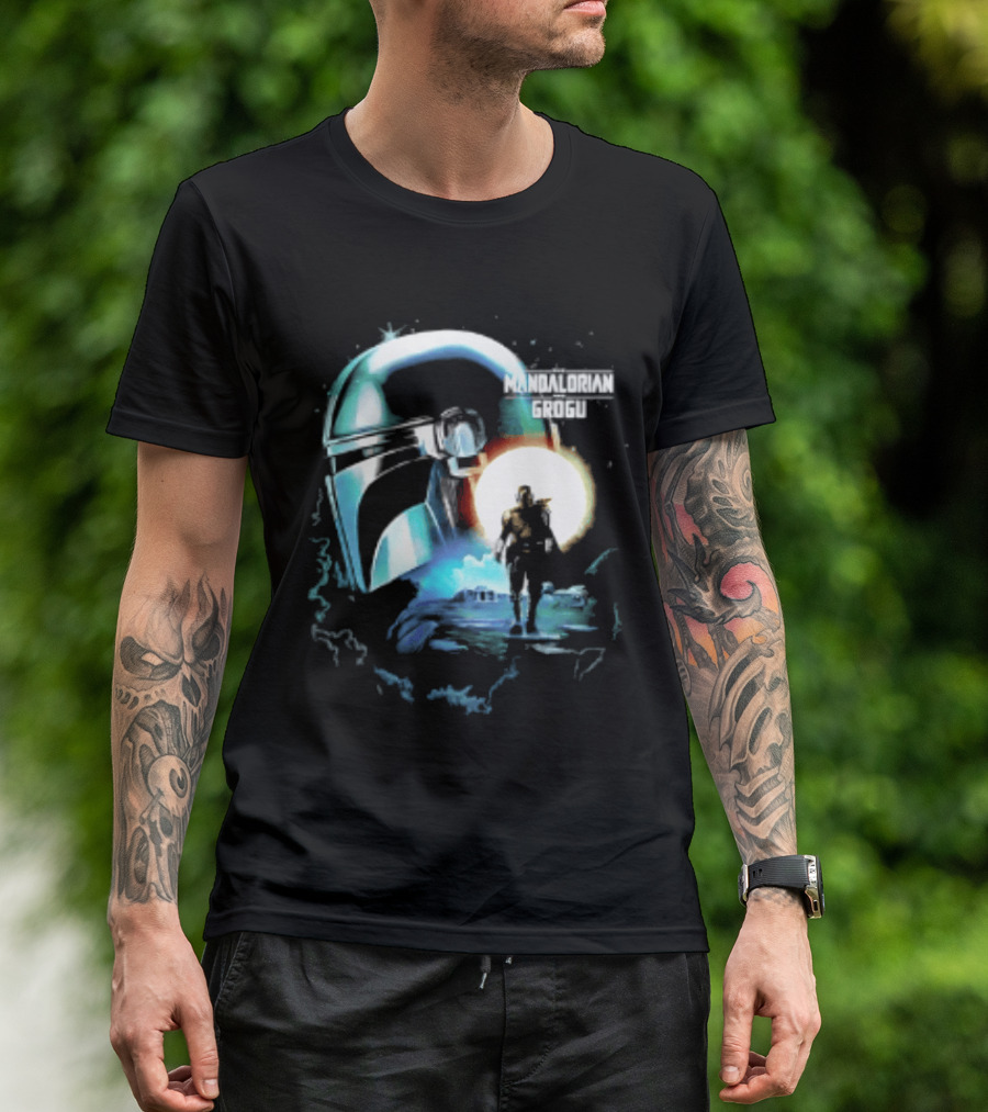 The Mandalorian And Grogu Helmet Silhouette Star Wars Disney Plus Series T-Shirt