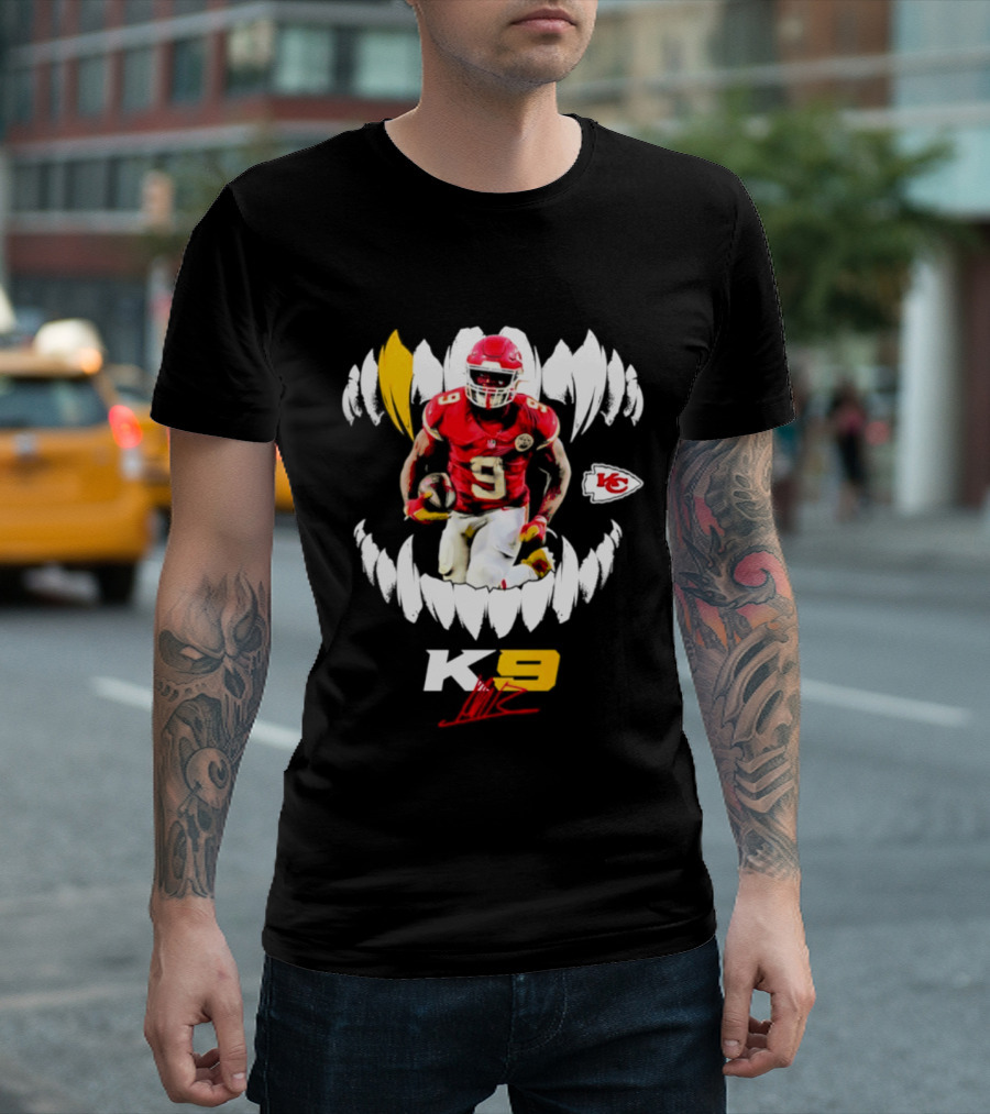 Kansas City Chiefs K9 Kenneth Walker III Football Teeth T-Shirt