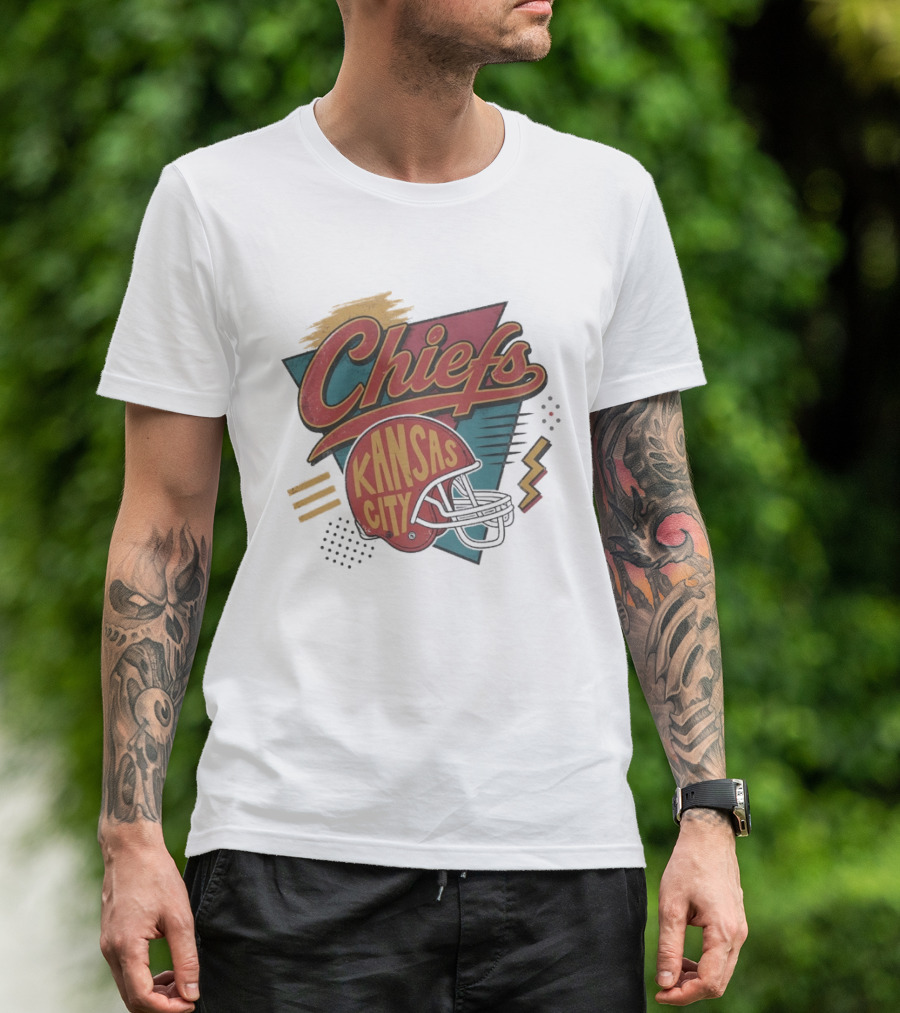 Kansas City Chiefs Game Day Retro Helmet T-Shirt