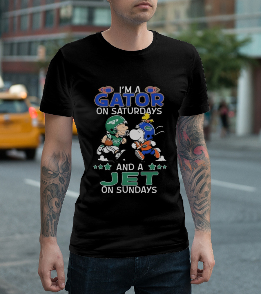 I'm A Gator On Saturdays And A Jet On Sundays Charlie Brown Snoopy Football Peanuts T-Shirt