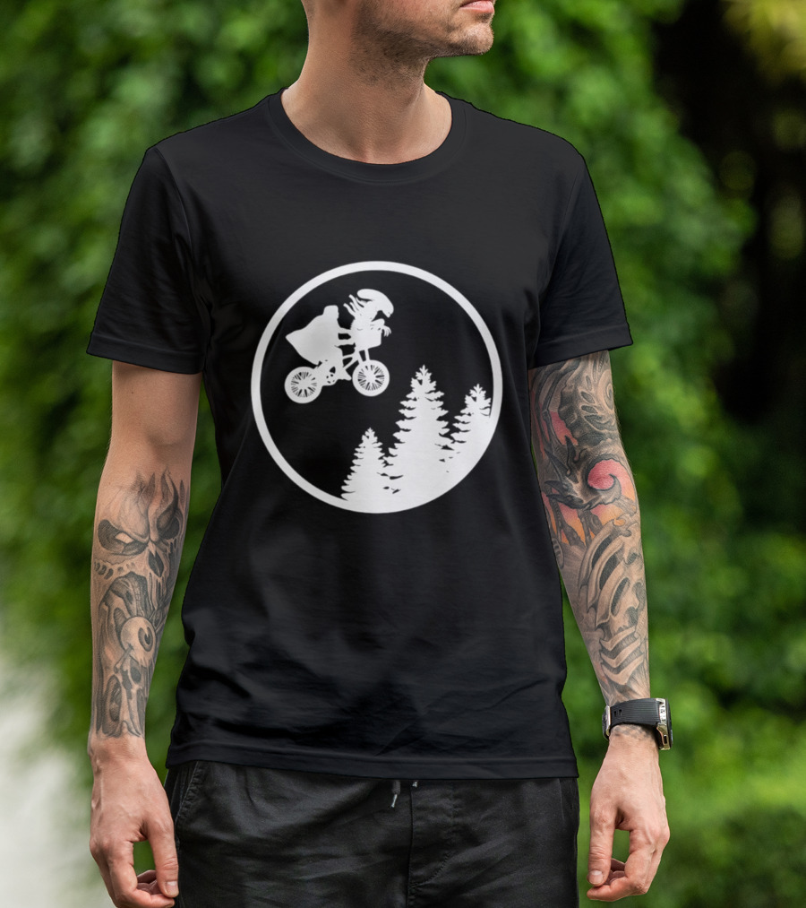 Alien On Bicycle With Trees In Circle Flying Scene 2026 T-Shirt