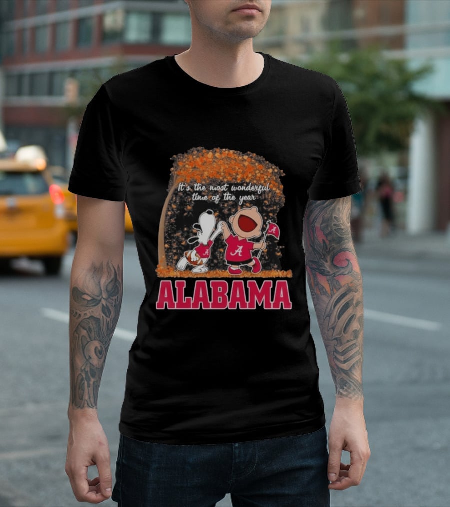 Alabama Crimson Tide Snoopy Charlie Brown It's The Most Wonderful Time Of The Year T-Shirt