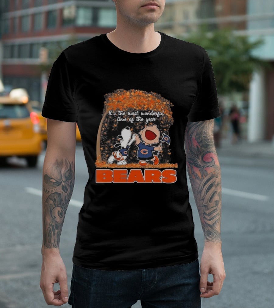 Chicago Bears Snoopy Charlie Brown Dancing 2026 It's The Most Wonderful Time Of The Year T-Shirt
