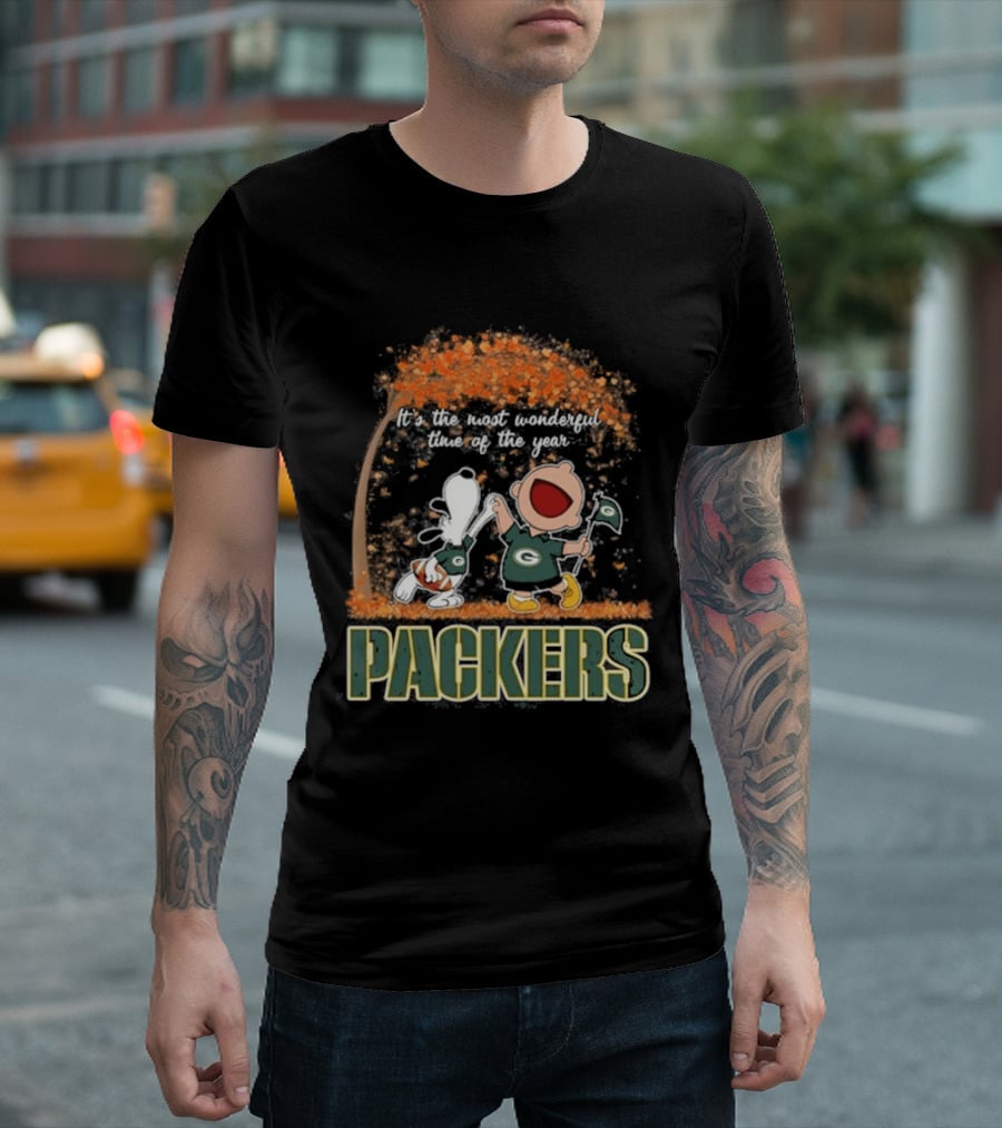 Green Bay Packers Snoopy Charlie Brown Dancing Autumn Leaves 2026 Most Wonderful Time T-Shirt