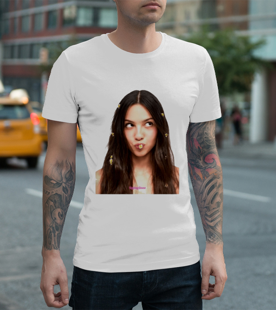 Olivia Rodrigo Rolling Stone Digital Exclusive Photo With Daisy Accents T-Shirt