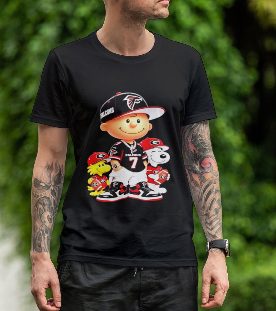 Charlie Brown Snoopy Woodstock Atlanta Falcons Georgia Bulldogs Football Fan Gear T-Shirt