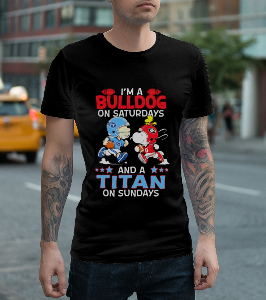 I'm A Bulldog On Saturdays And A Titan On Sundays Football Peanuts Characters T-Shirt