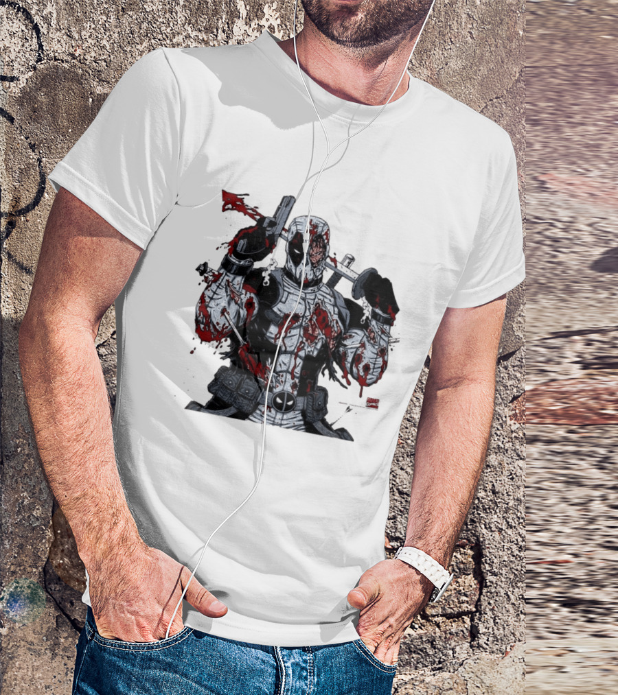 Deadpool Battle Damaged Bloody Swords Katana Gunner Comics Hero T-Shirt