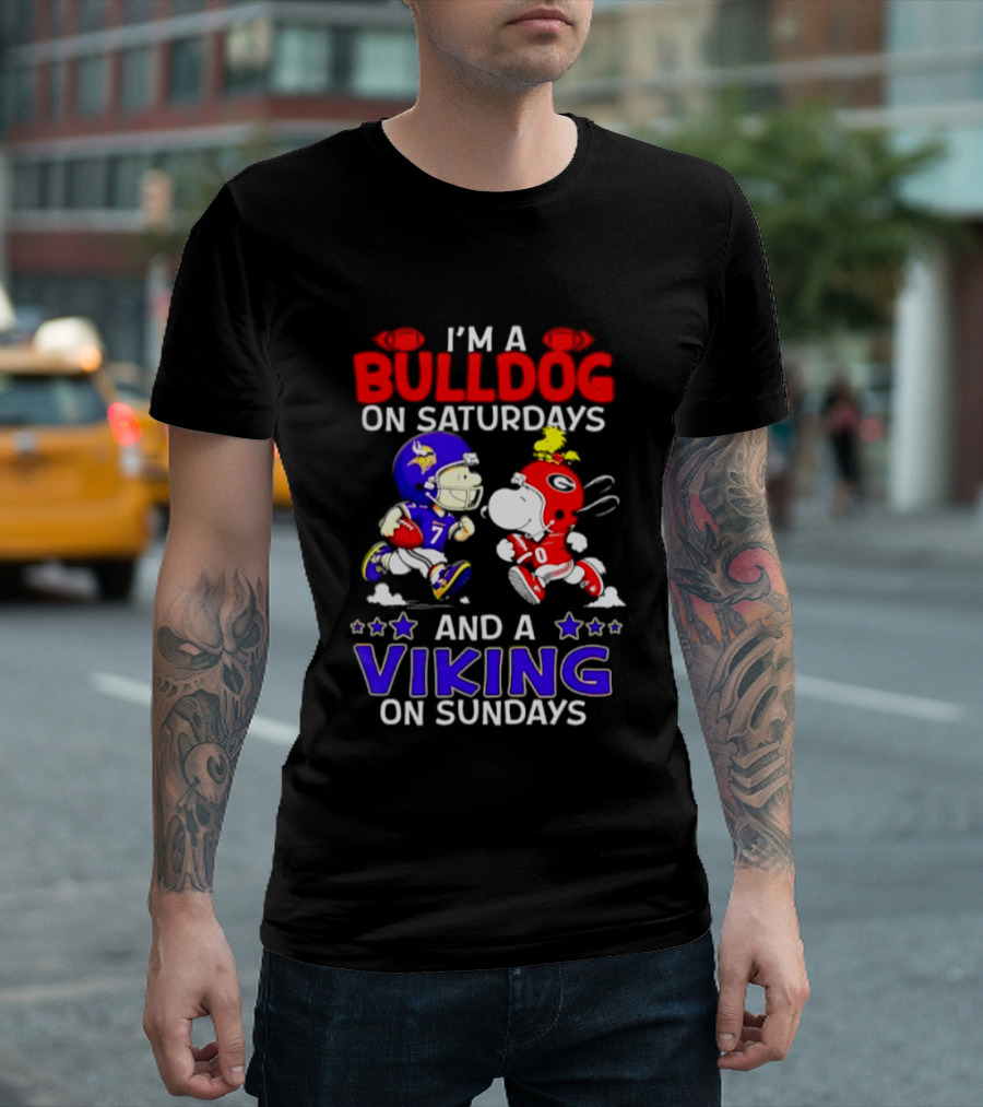 I'm A Bulldog On Saturdays And A Viking On Sundays Football Peanuts T-Shirt