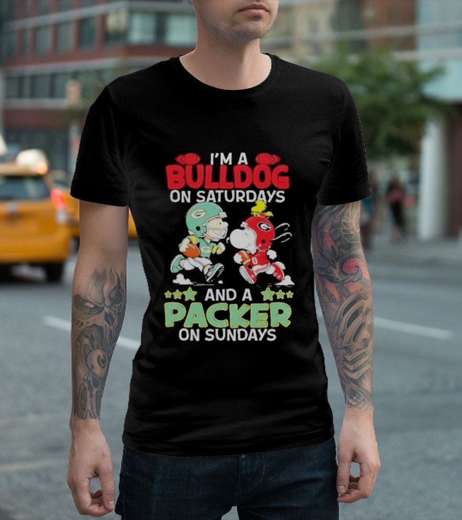 I'm A Bulldog On Saturdays And A Packer On Sundays Football Peanuts T-Shirt