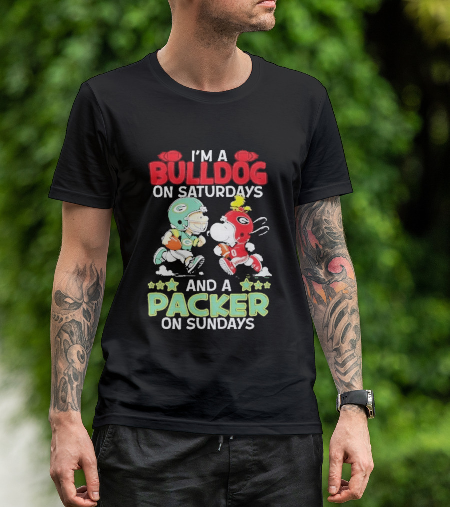 I'm A Bulldog On Saturdays And A Packer On Sundays Football Peanuts T-Shirt
