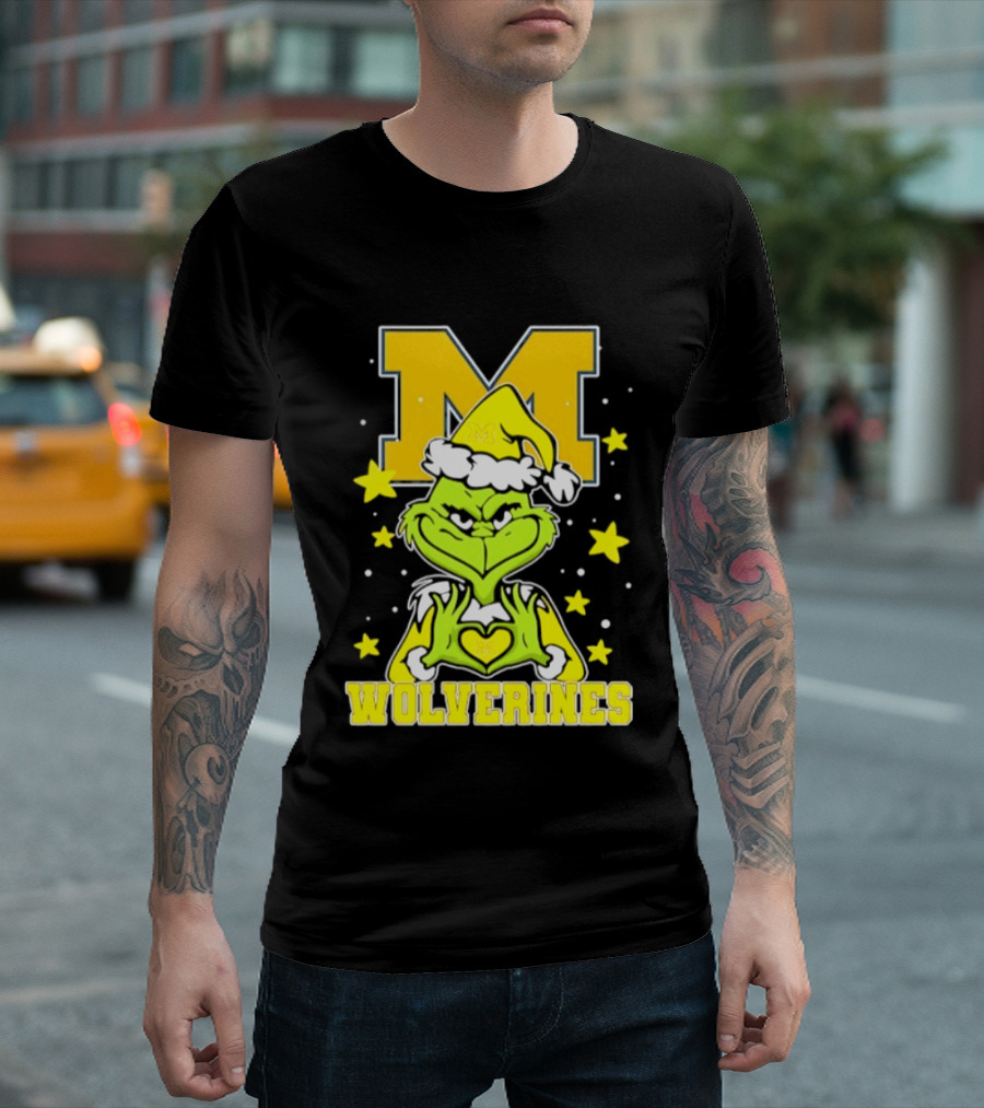 Michigan Wolverines Grinch Love Hands Christmas Football 2026 T-Shirt